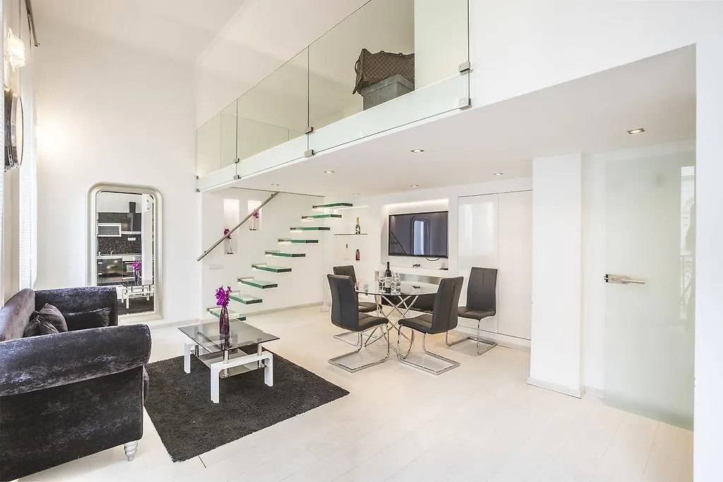 Enzo Capo Luxury Suites Andrassy Budapest Apartment