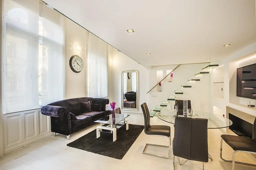Apartment Enzo Capo Luxury Suites Andrassy Budapest Hungary