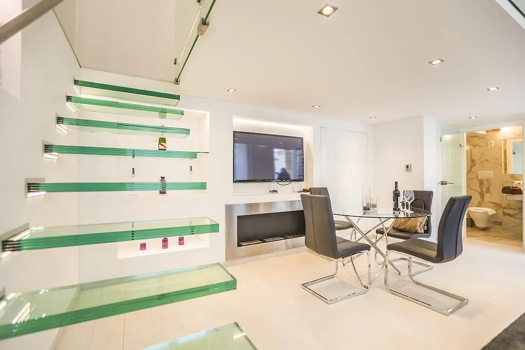 Enzo Capo Luxury Suites Andrassy Budapest Hungary