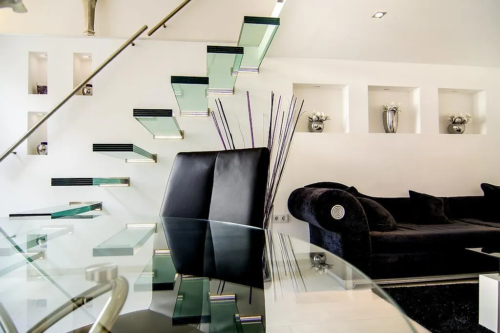 Enzo Capo Luxury Suites Andrassy Budapest 0*,  Hungary