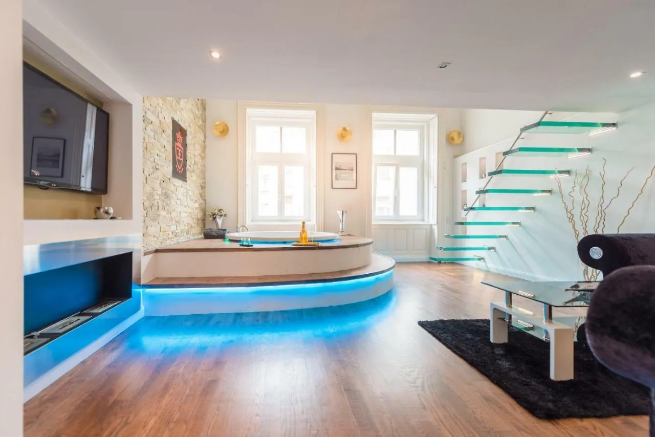 Enzo Capo Luxury Suites Andrassy Budapest
