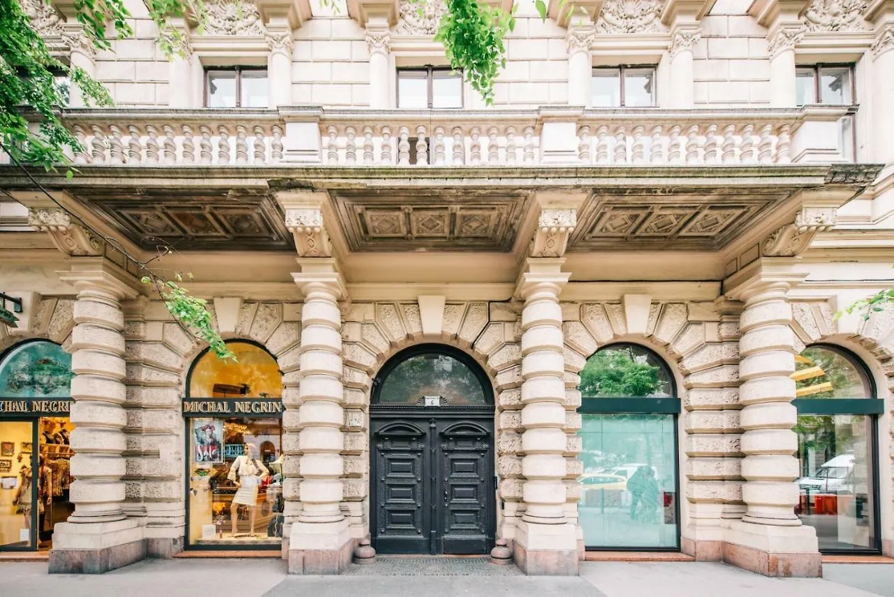 Enzo Capo Luxury Suites Andrassy Budapest 0*,