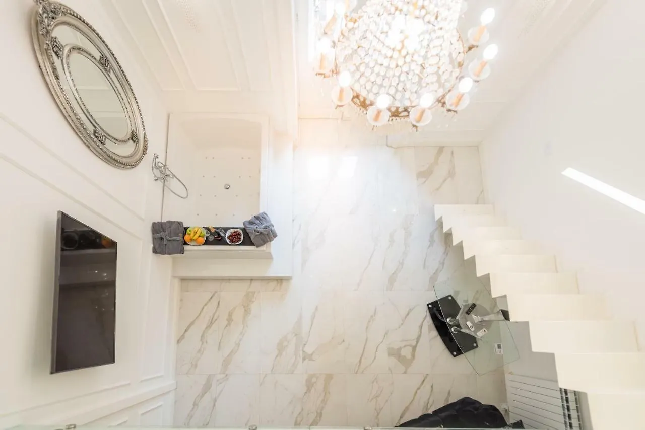 Apartment Enzo Capo Luxury Suites Andrassy Budapest