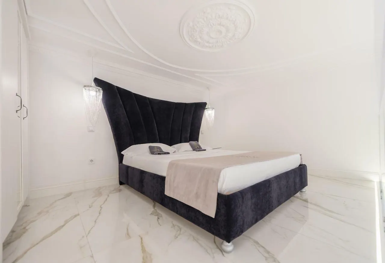 Enzo Capo Luxury Suites Andrassy Budapest 0*,  Hungary