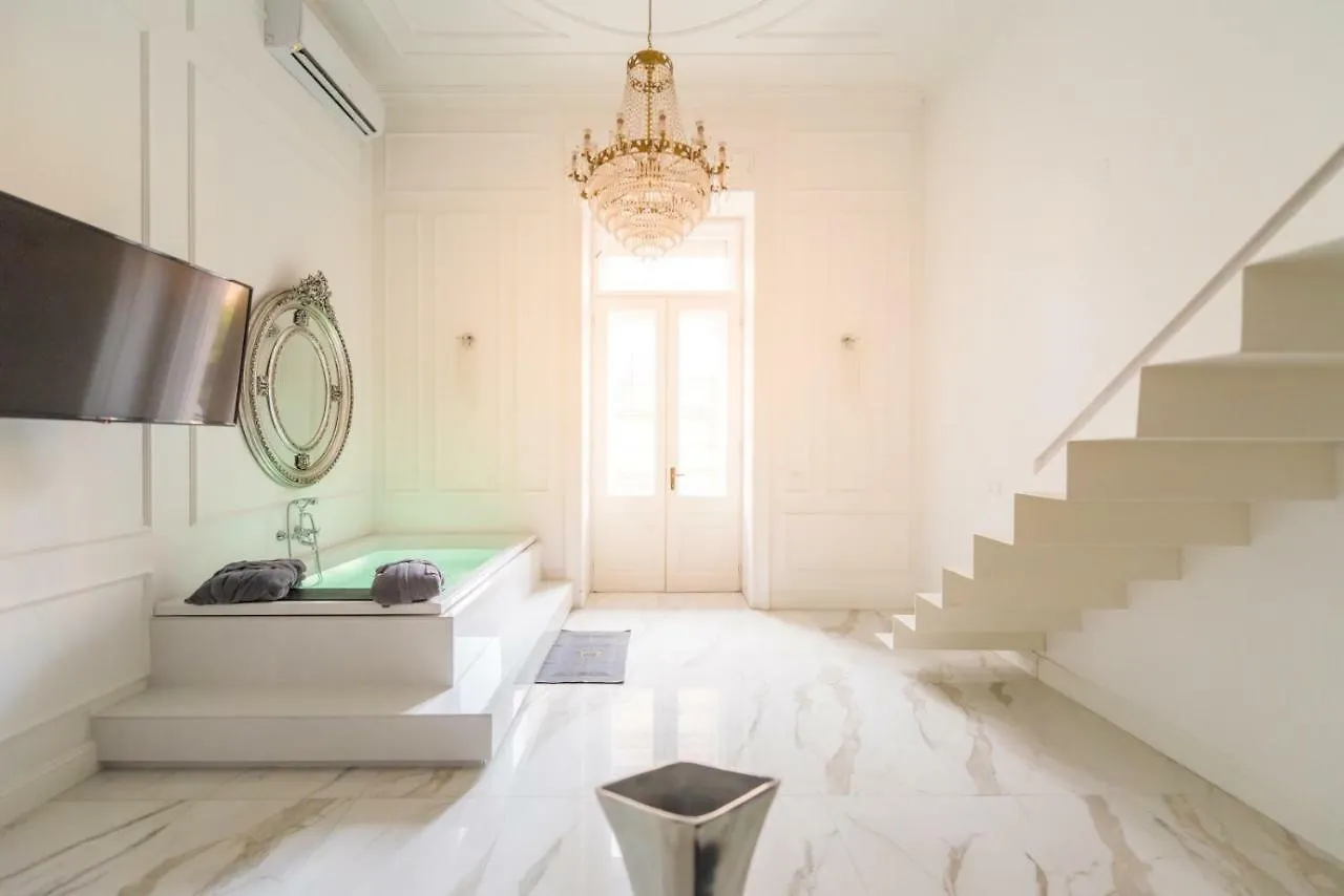 Enzo Capo Luxury Suites Andrassy Budapest